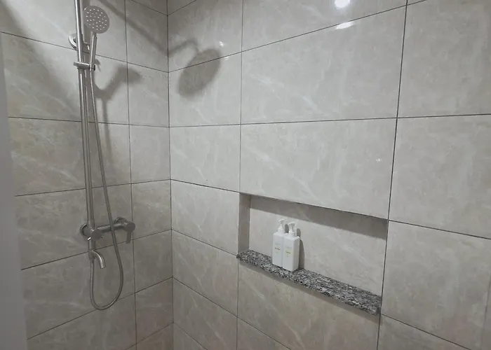 호스텔 Sunflower Residences Capitol *